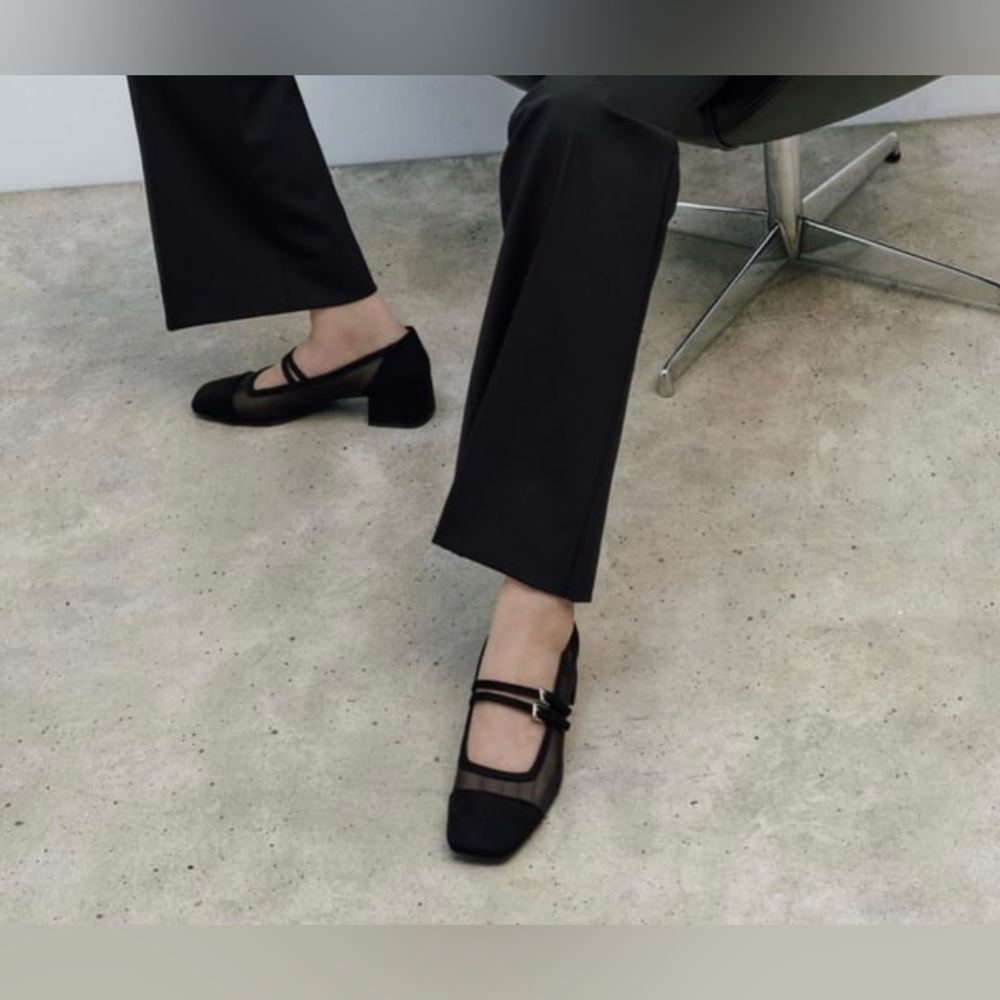 Zara Black Flats with Sheer Detail - Picture 3 of 13